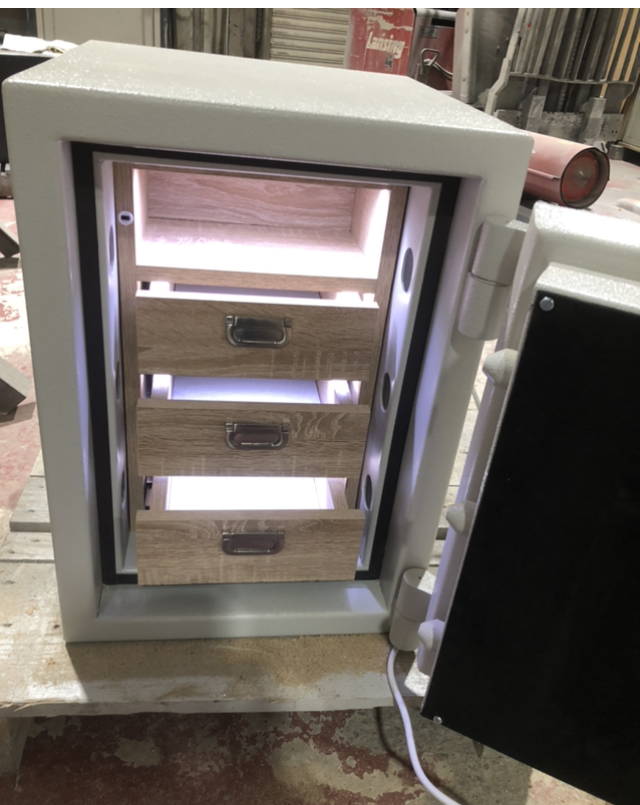 Watch Winder Safes | Jewellery Safes | Luxury Safes gallery image 8